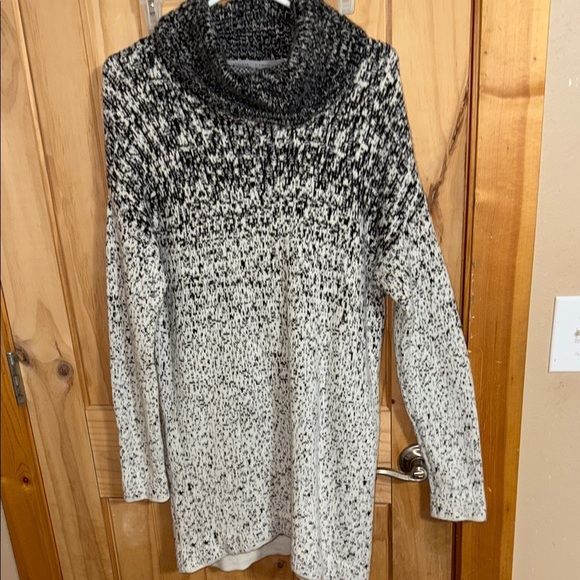 Athleta Marled Black Cream Cashmere Wool Blend Turtleneck Sweater Women’s - Picture 1 of 5